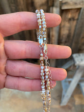 Load image into Gallery viewer, Tan Shell Necklace N0856