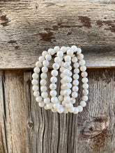 Load image into Gallery viewer, Magnesite GLOSSY Stretch Bracelet C0442