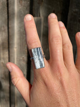 Load image into Gallery viewer, White Buffalo Ring Size 8.5 R0489
