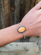 Load image into Gallery viewer, Spiny Oyster Cuff C0396