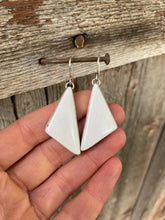 Load image into Gallery viewer, White Buffalo Earrings E0347