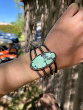 Load image into Gallery viewer, Angel Wing Cuff C0460