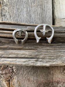 Naja Cast Pin