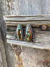 Load image into Gallery viewer, Royston Ribbon Earrings