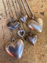 Load image into Gallery viewer, Vintage Heart Necklace N0779
