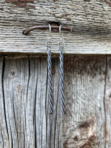 Twisted Bar Earrings (Loose twist)