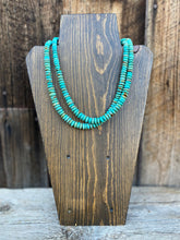 Load image into Gallery viewer, Graduated Turquoise Necklace N0761
