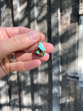 Load image into Gallery viewer, Turquoise Pendant P0684