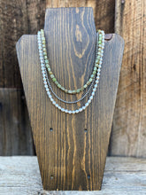 Load image into Gallery viewer, Green Turquoise Necklace N0763