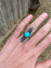 Load image into Gallery viewer, Kingman Turquoise Ring Size 5 3/4