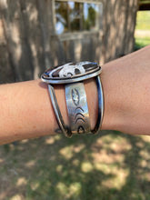 Load image into Gallery viewer, White Buffalo Cuff C0485