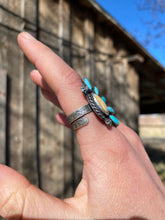 Load image into Gallery viewer, Elk Ivory And Turquoise Ring