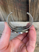 Load image into Gallery viewer, Vintage Inlay Cuff