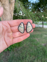 Load image into Gallery viewer, Royston Ribbon Earrings E0327