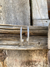 Load image into Gallery viewer, Sterling Silver Hoops E0285