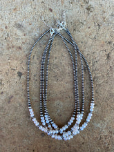 Load image into Gallery viewer, Silver and Pearl Necklace