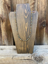 Load image into Gallery viewer, Green Turquoise Necklace