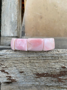 Pink Conch Bracelet C0352