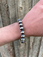 Load image into Gallery viewer, 10mm Silver Pearl Stretchy Bracelet C0353