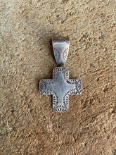 Load image into Gallery viewer, PO669 Stamped Cross Pendant