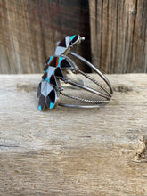 Load image into Gallery viewer, Vintage Inlay Cuff