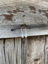 Load image into Gallery viewer, Freshwater Pearl Dangle (Silver) E0340