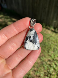 White Buffalo Pendant P0660
