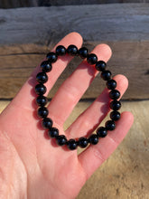 Load image into Gallery viewer, Glossy Black Onyx Stretchy Bracelet C0433