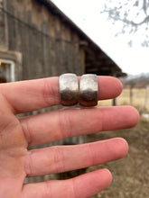 Load image into Gallery viewer, Sterling Silver Vintage Hoops E0289