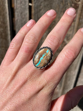 Load image into Gallery viewer, Royston Ribbon Ring Size 7