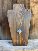 Load image into Gallery viewer, Vintage Heart Necklace N0779