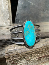Load image into Gallery viewer, Kingman Turquoise Cuff C0359