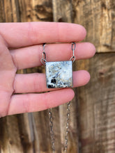 Load image into Gallery viewer, White Buffalo Bar Necklace N0629