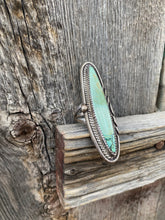 Load image into Gallery viewer, Vintage Ring Size 9 R0378