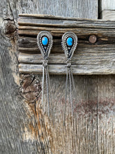 Load image into Gallery viewer, Vintage Earrings