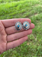 Load image into Gallery viewer, Turquoise Concho Earrings E0207