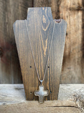 Load image into Gallery viewer, Vintage Cross Pendant Necklace N0778