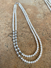 Load image into Gallery viewer, Pearl Necklace