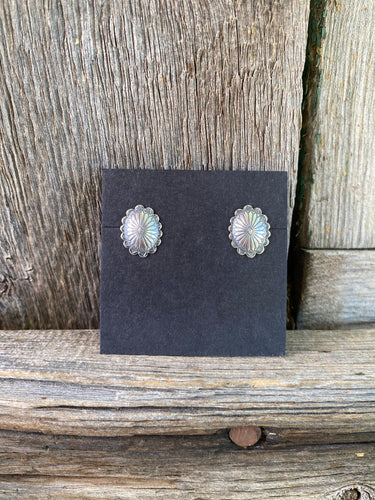 Sterling Concho Stud E0039