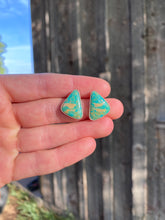 Load image into Gallery viewer, Elisa Turquoise Earrings E0242