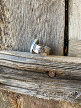 Load image into Gallery viewer, Royston Ring Size 8.5 R0459