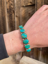 Load image into Gallery viewer, Vintage Turquoise Cuff C0437
