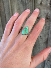 Load image into Gallery viewer, Australian Variscite Ring Size 7 R0316