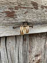 Load image into Gallery viewer, Gold Filled Hoops E0287