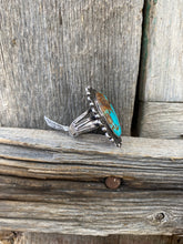 Load image into Gallery viewer, Vintage Ring Size 7.5