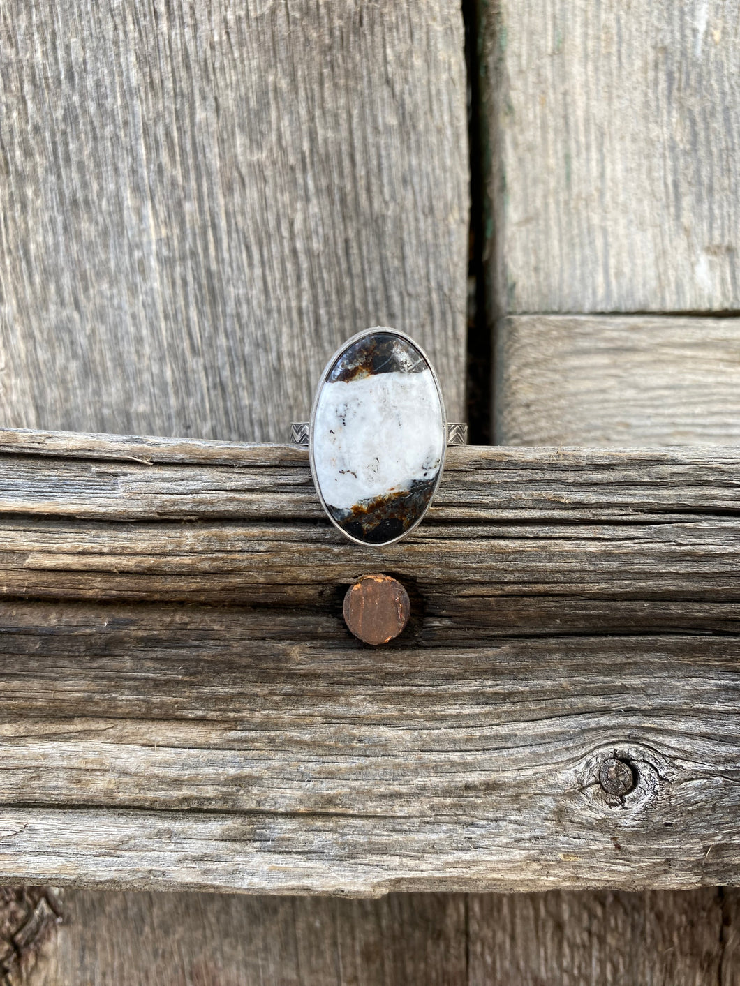 White Buffalo Ring Size 6.5 R0362