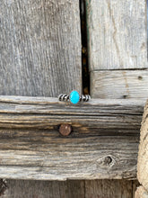 Load image into Gallery viewer, Lone Mnt Turquoise Ring R0404