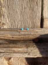 Load image into Gallery viewer, 3mm Turquoise Studs E0055