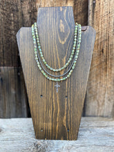 Load image into Gallery viewer, Green Turquoise Necklace N0763