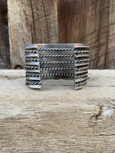 Load image into Gallery viewer, Vintage Silver Cuff